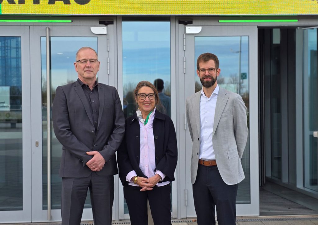 Das neue BVTM-Präsidium: Präsident Gregor Beiner und seine Vize Bärbel von Teuffel und Wolfgang Oertel. (vrnl.) Foto: Taxi Times