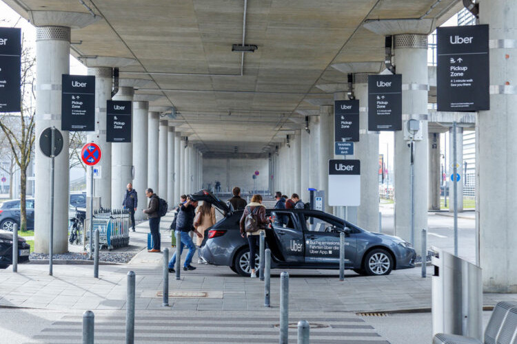 Pick-up-Zone am Terminal 1